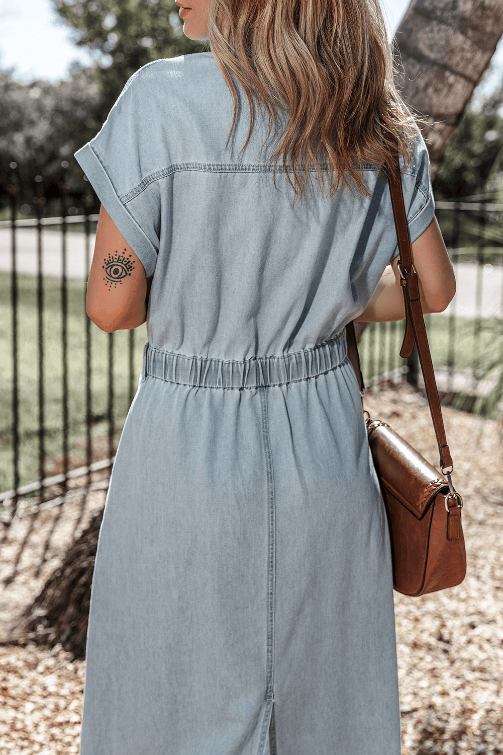 Sofia® | Elegant Denimkjole med Korte Flagermusærmer