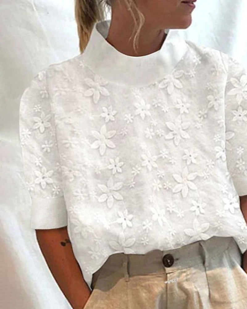 Sofia™ | Broderet Bluse med Ståkrave