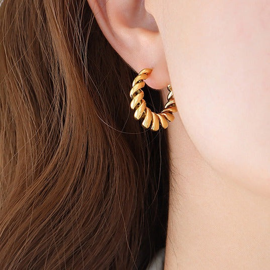 Guldøreringe Aurum Twist | 18k Guld