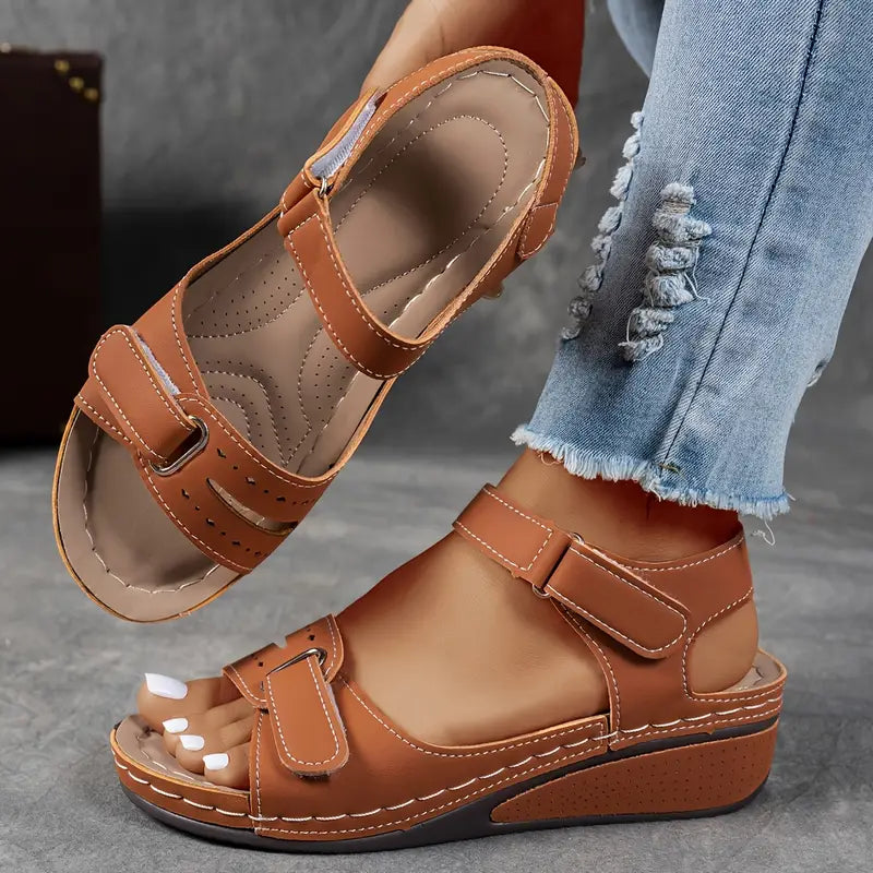 Sofia™ ortopædiske sandaler med kilehæl